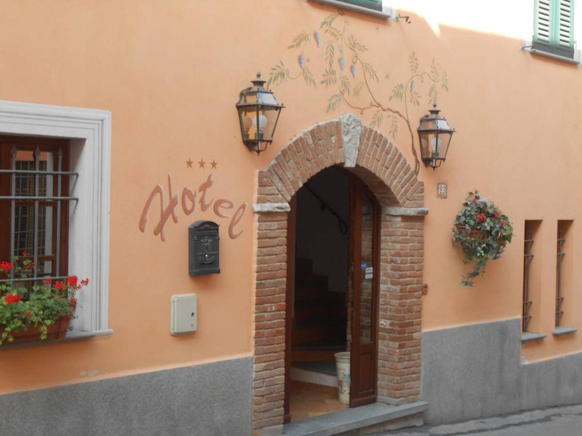 Hotel Il Portico Carrosio Exterior foto